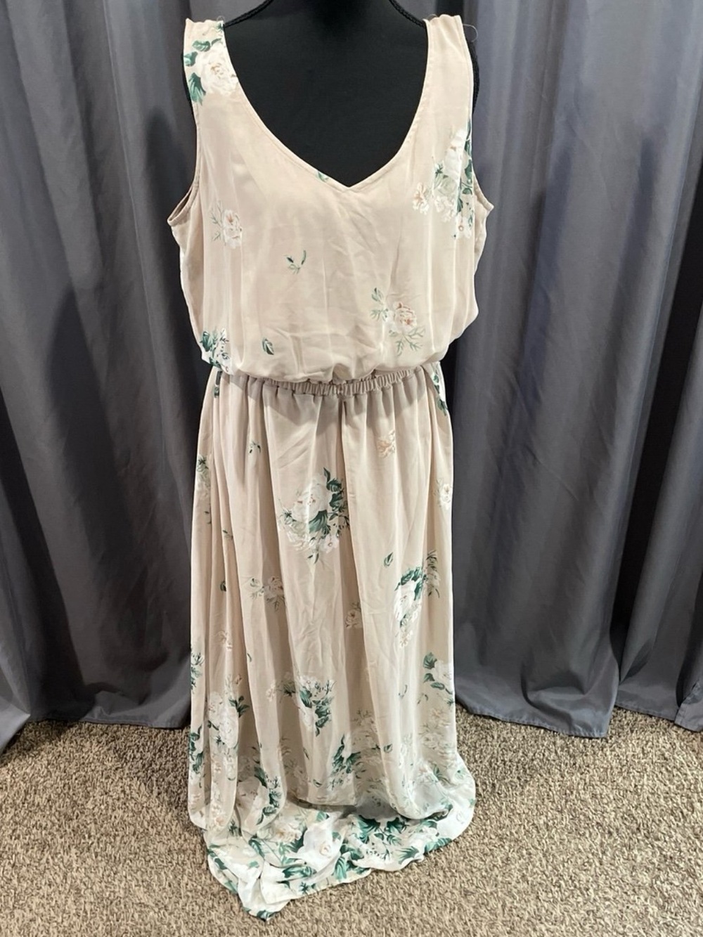show me your mumu sleeveless floral maxi dress size XXL